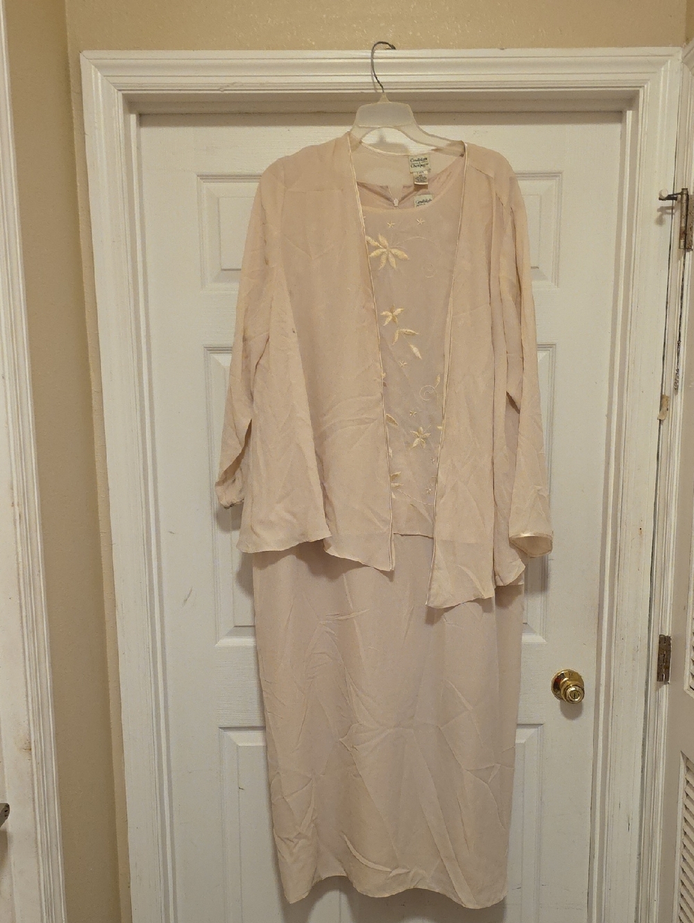 Elegant Cream Maxi Dress with Matching Jacket